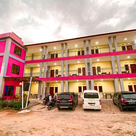 Fx72 Labuan Bajo Hotel 외부 사진